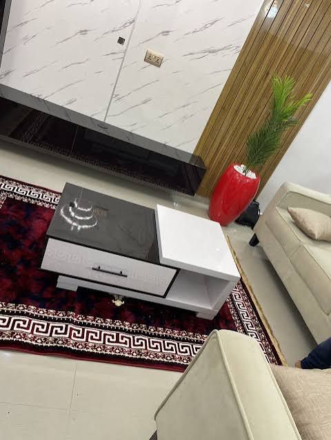 Elegant Marble & Oak Center Table